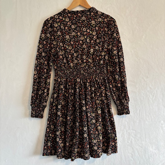 Boden‎ Black Floral jersey mini Dress 4 - Picture 9 of 10